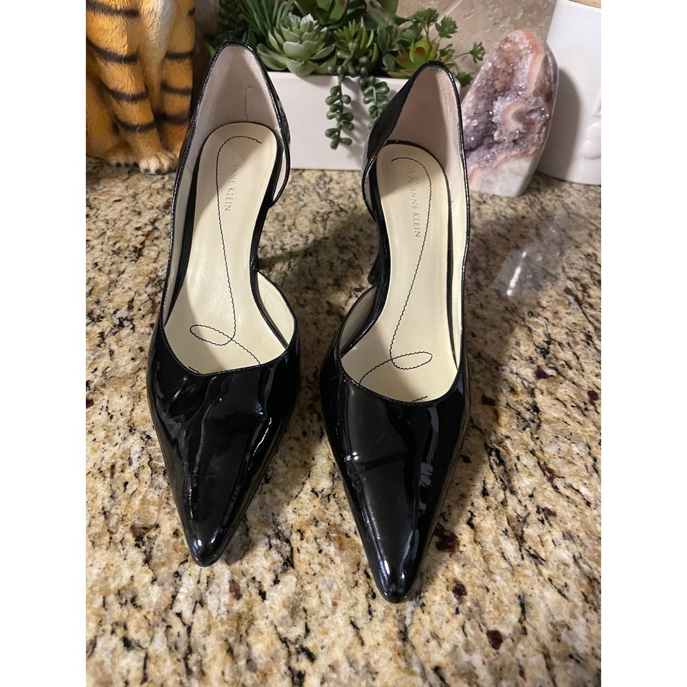 Anne Klein Pointed‎ Toe Patent Leather Heels Size 8.5